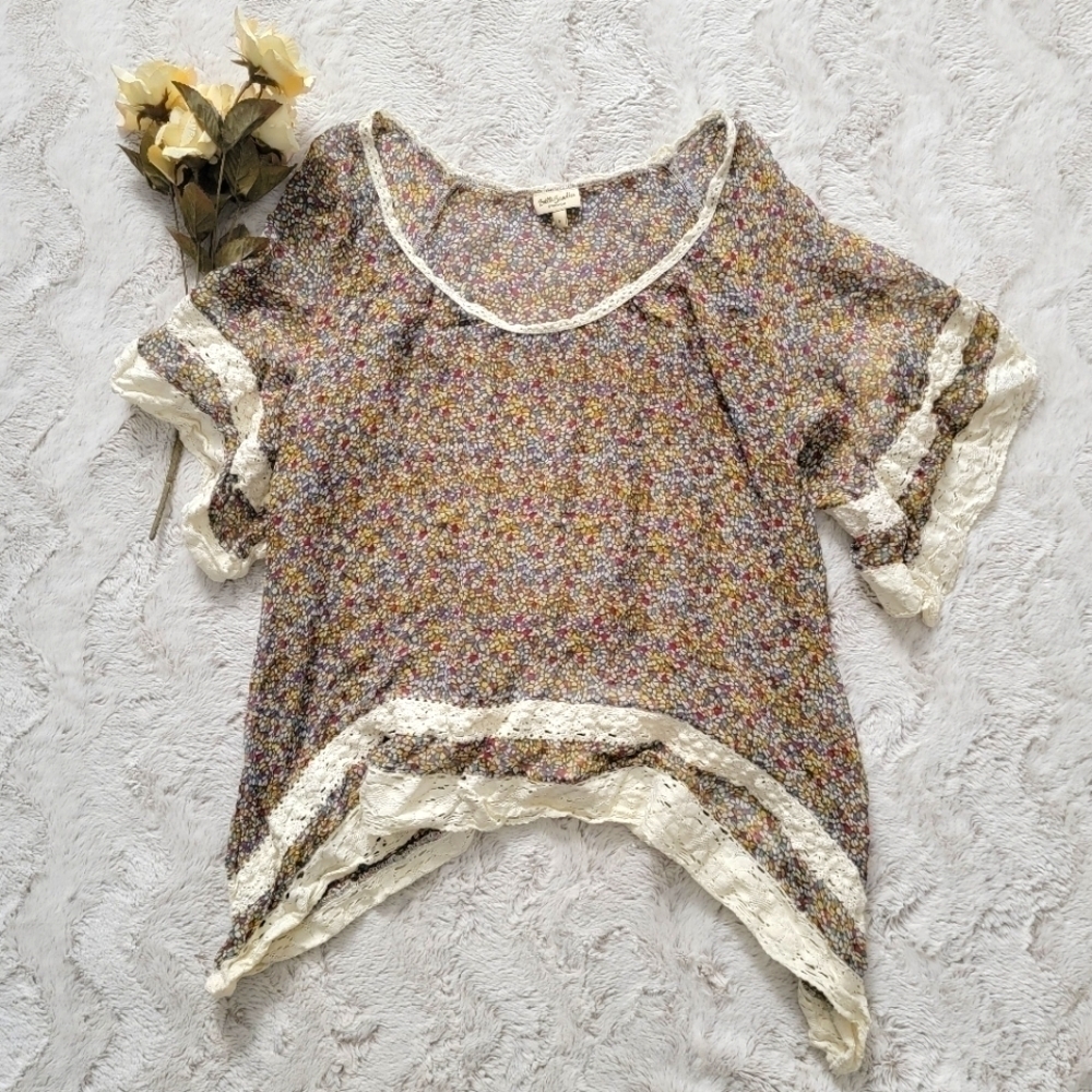 Brette Sandler 100% Silk Rainbow Crochet Lace Trim Blouse Size S